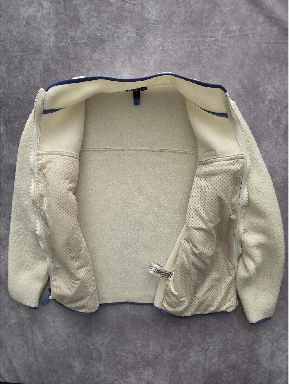SKU0247 Patagonia Women’s Medium Retro Pile Fleece Jacket Cream Ivory NWOT